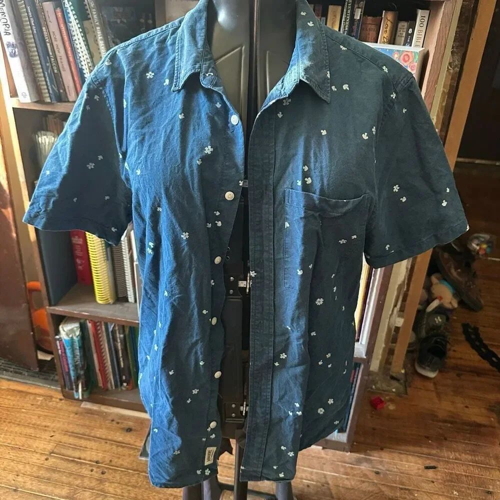 Madewell denim blue floral short sleeve L button down shirt